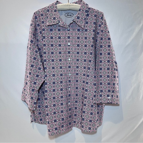 Foxcroft Tops - Foxcroft 3/4 Sleeve Wrinkle Free Button Down Shirt- Size 22W Geometric Pattern
